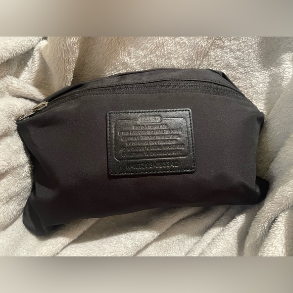 Coach Duffel - Picture 2 of 3